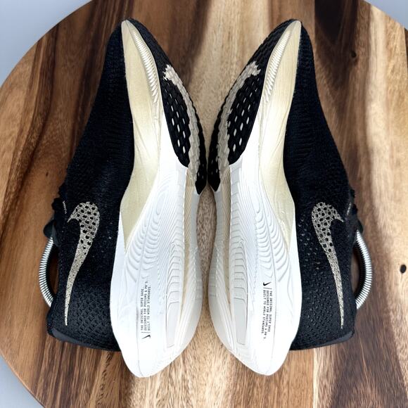 Nike ZoomX VaporFly Next% 3 Men's Size 7.5/ Women's 9 Black Gold DV4129-001 - Picture 4 of 8